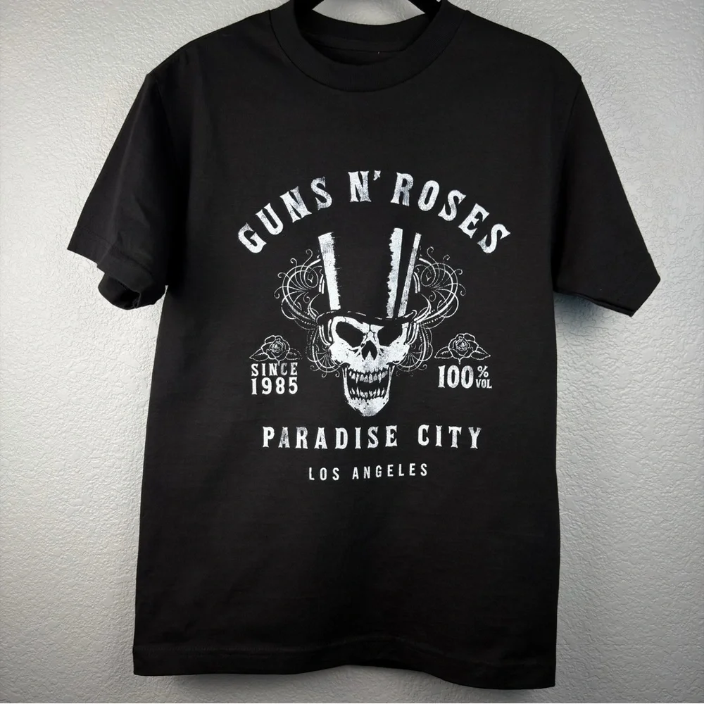 NWOT Guns N' Roses Black Paradise City Band Tee, Unisex Men Women’s Small - Picture 2 of 5